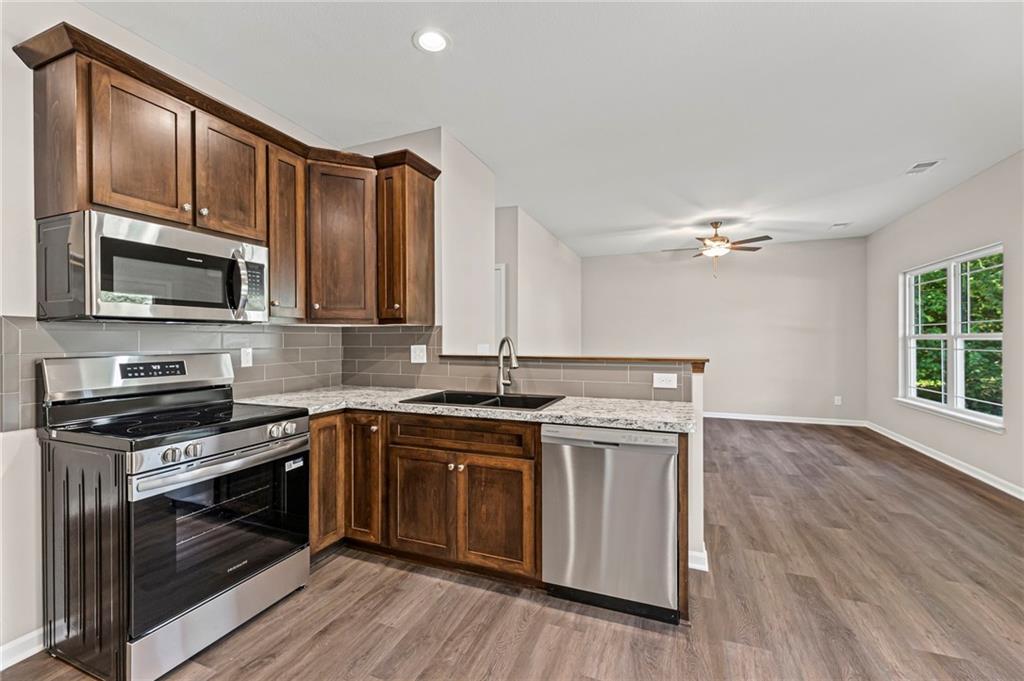 844 East 7th Street Ottawa, KS 66067 - Photo 7 of 36