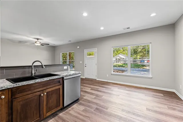 $216,900 | 844 East 7th Street, Ottawa, KS 66067