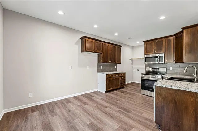 $216,900 | 844 East 7th Street, Ottawa, KS 66067