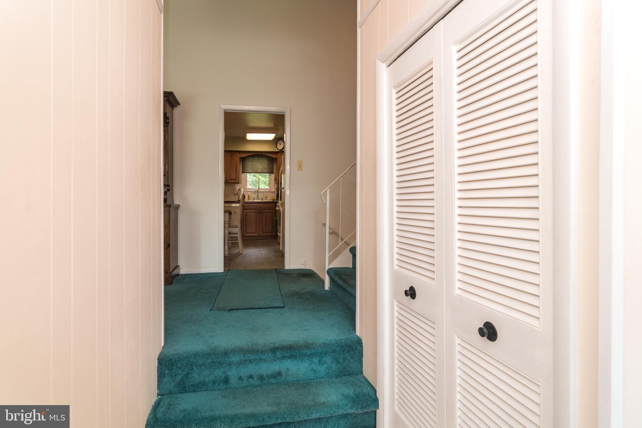 9132 Dale Road Philadelphia, PA 19115 - Photo 12 of 35 Gallery Image 12