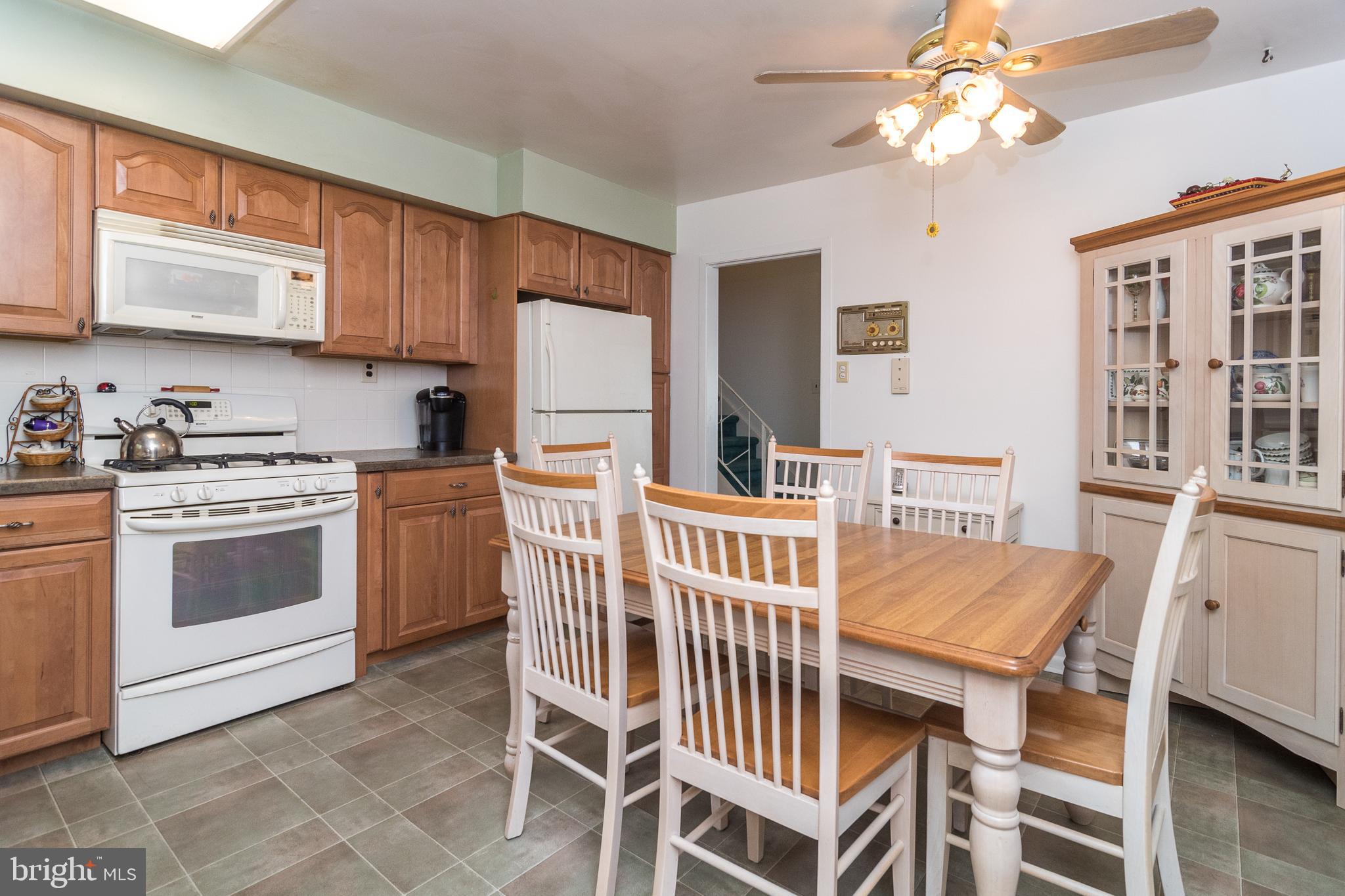 9132 Dale Road Philadelphia, PA 19115 - Photo 17 of 35 Gallery Image 17