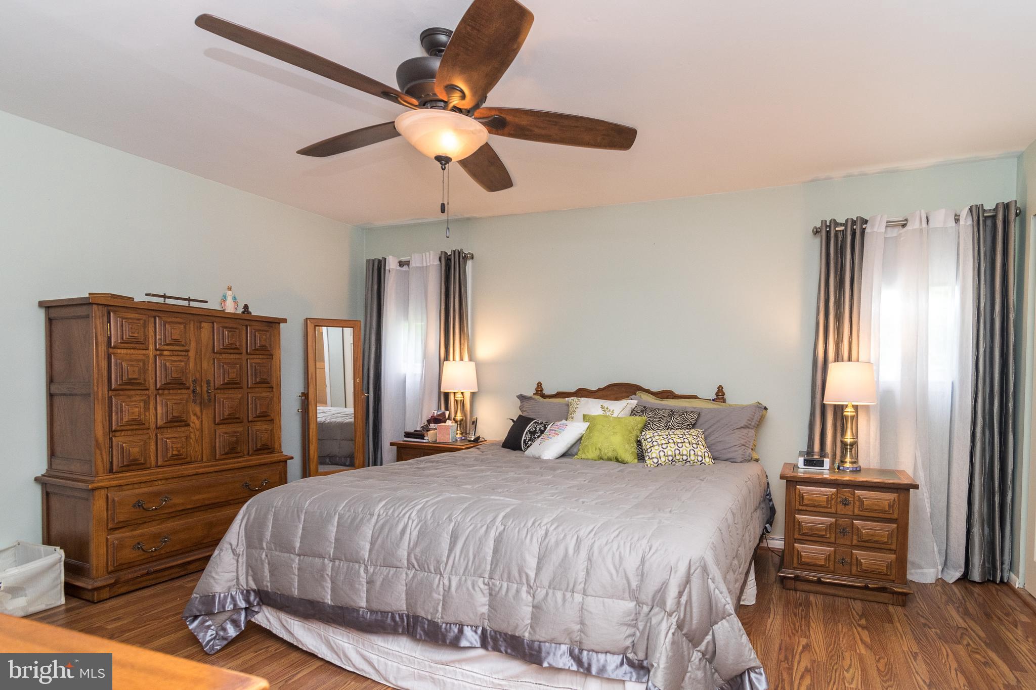9132 Dale Road Philadelphia, PA 19115 - Photo 30 of 35 Gallery Image 30