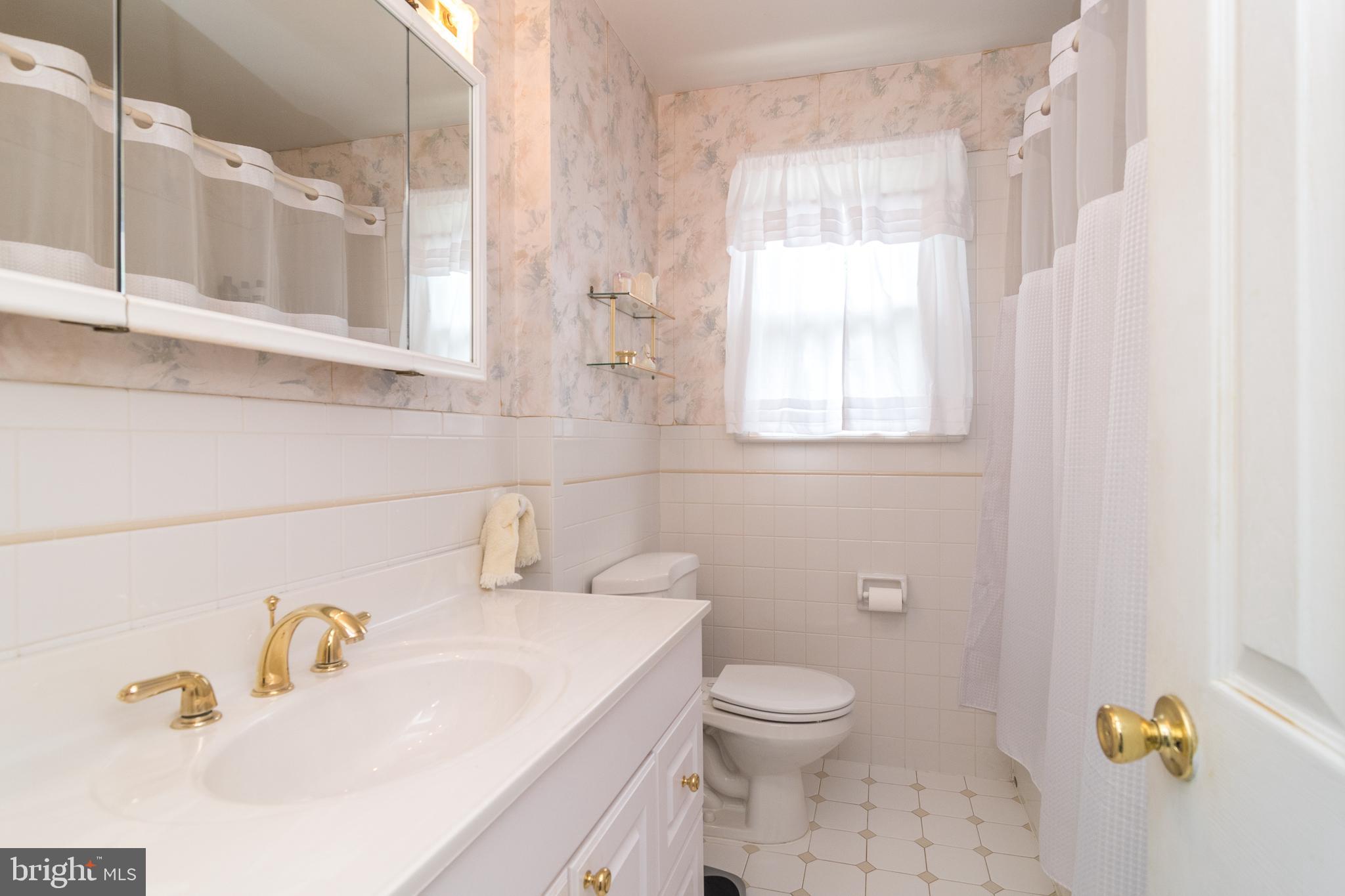 9132 Dale Road Philadelphia, PA 19115 - Photo 34 of 35 Gallery Image 34