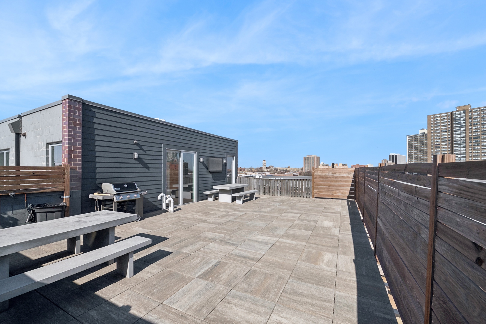 4027 North Broadway, Unit 304 Chicago, IL 60613 - Photo 11 of 14