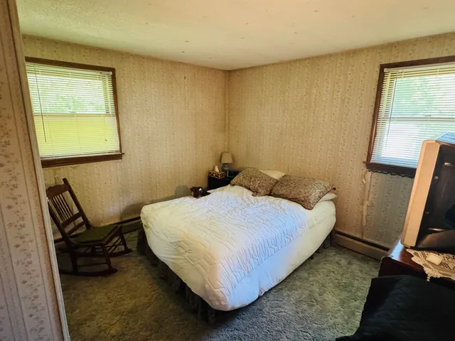 $299,900 | 225 Lyndon Heights Drive, Lyndon, VT 05851