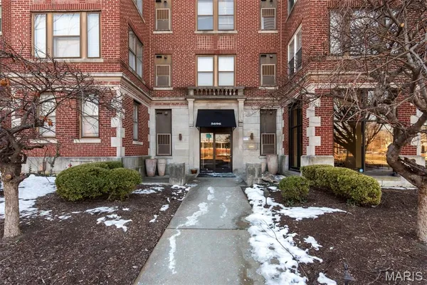 $69,900 | 5696 Kingsbury Avenue, Unit 107, St. Louis, MO 63112