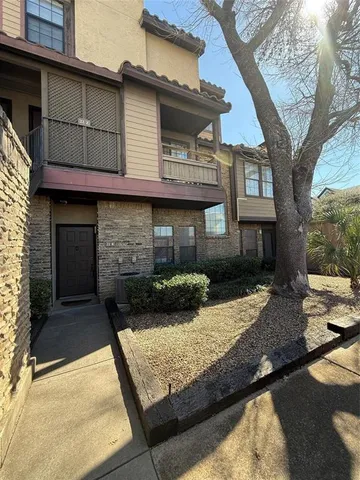 $1,700 | 5757 East University Boulevard, Unit 22R, Dallas, TX 75206