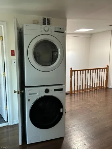 $3,200 | 259 Grove Street, Unit 3, Jersey City, NJ 07302