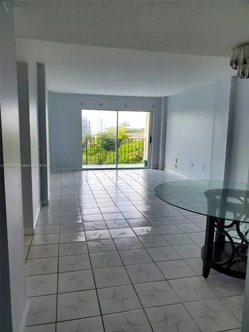 $2,450 | 14250 Southwest 62nd Street, Unit 505, Miami, FL 33183