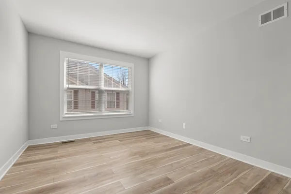 $3,000 | 6840 Oak View Court, Oak Forest, IL 60452