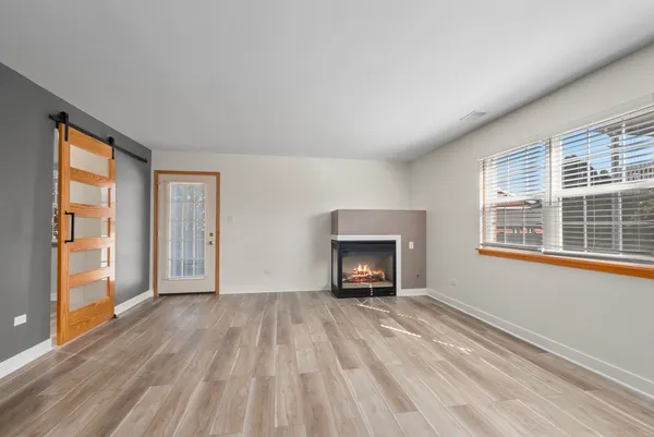 $3,000 | 6840 Oak View Court, Oak Forest, IL 60452