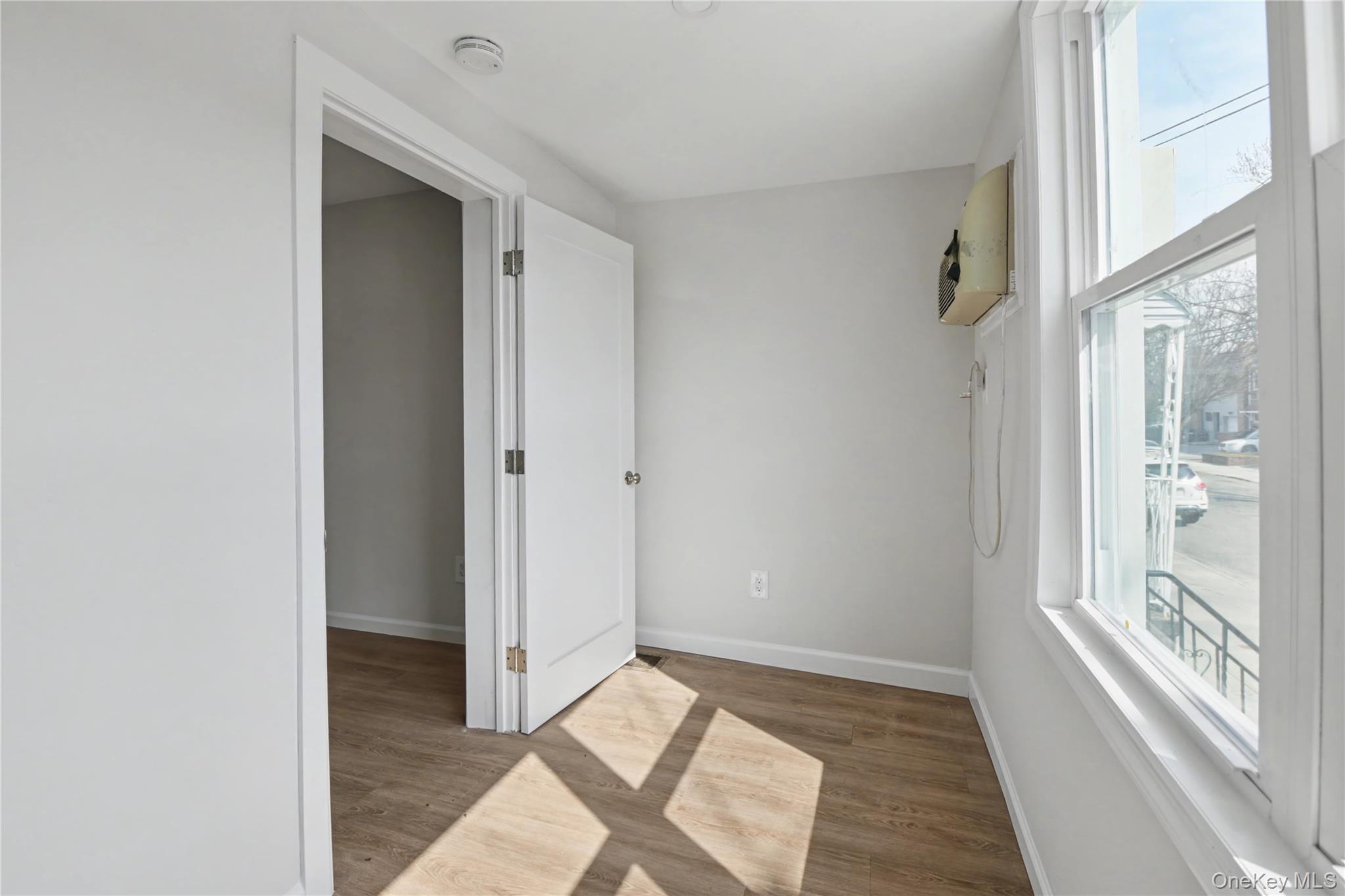 79-47 68th Road Queens, NY 11379 - Photo 11 of 29