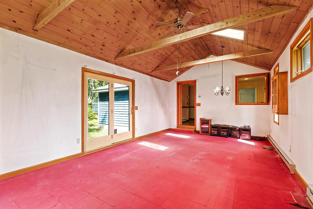 248 East Benton Road Albion, ME 04910 - Photo 10 of 49 Great room