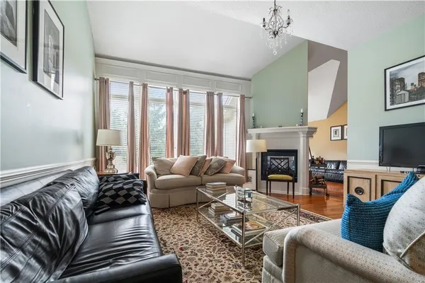 $729,000 | 9020 North Oxford Avenue, Kansas City, MO 64157