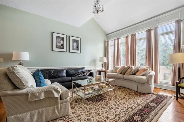 $729,000 | 9020 North Oxford Avenue, Kansas City, MO 64157