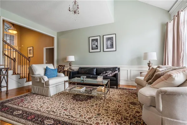 $729,000 | 9020 North Oxford Avenue, Kansas City, MO 64157