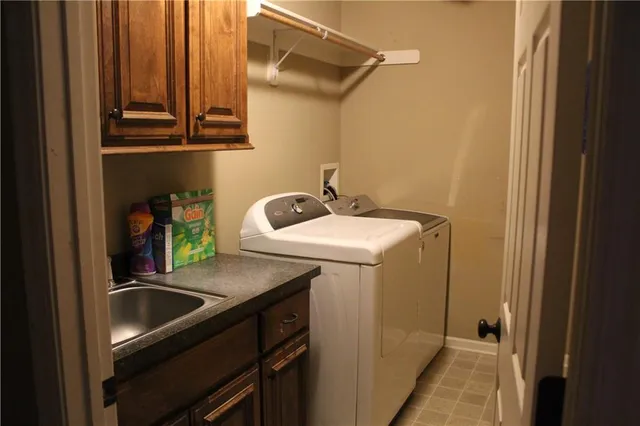 $729,000 | 9020 North Oxford Avenue, Kansas City, MO 64157