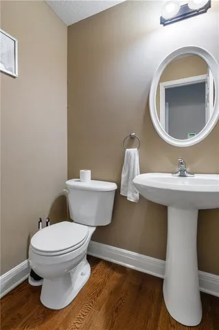 $729,000 | 9020 North Oxford Avenue, Kansas City, MO 64157