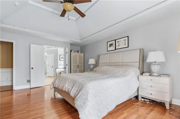 $729,000 | 9020 North Oxford Avenue, Kansas City, MO 64157