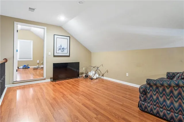 $729,000 | 9020 North Oxford Avenue, Kansas City, MO 64157