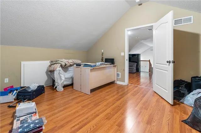 $729,000 | 9020 North Oxford Avenue, Kansas City, MO 64157