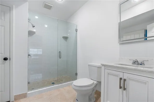 $729,000 | 9020 North Oxford Avenue, Kansas City, MO 64157