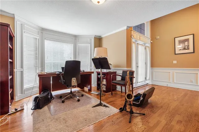 $729,000 | 9020 North Oxford Avenue, Kansas City, MO 64157