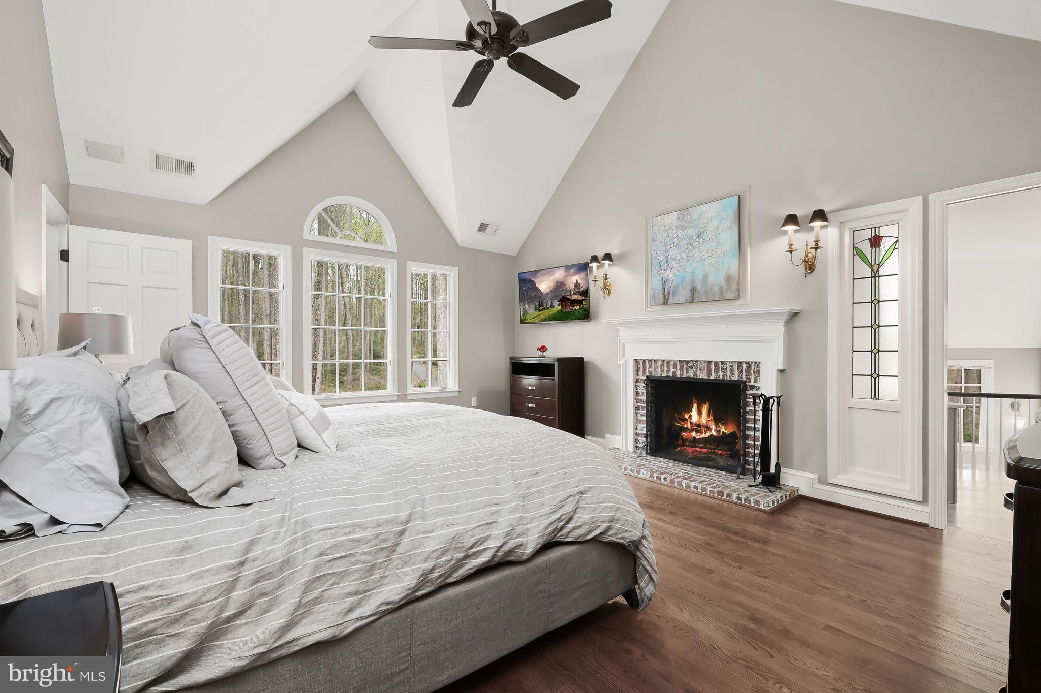 13839 Lakeside Drive Clarksville, MD 21029 - Photo 39 of 94 Primary Bedroom Suite