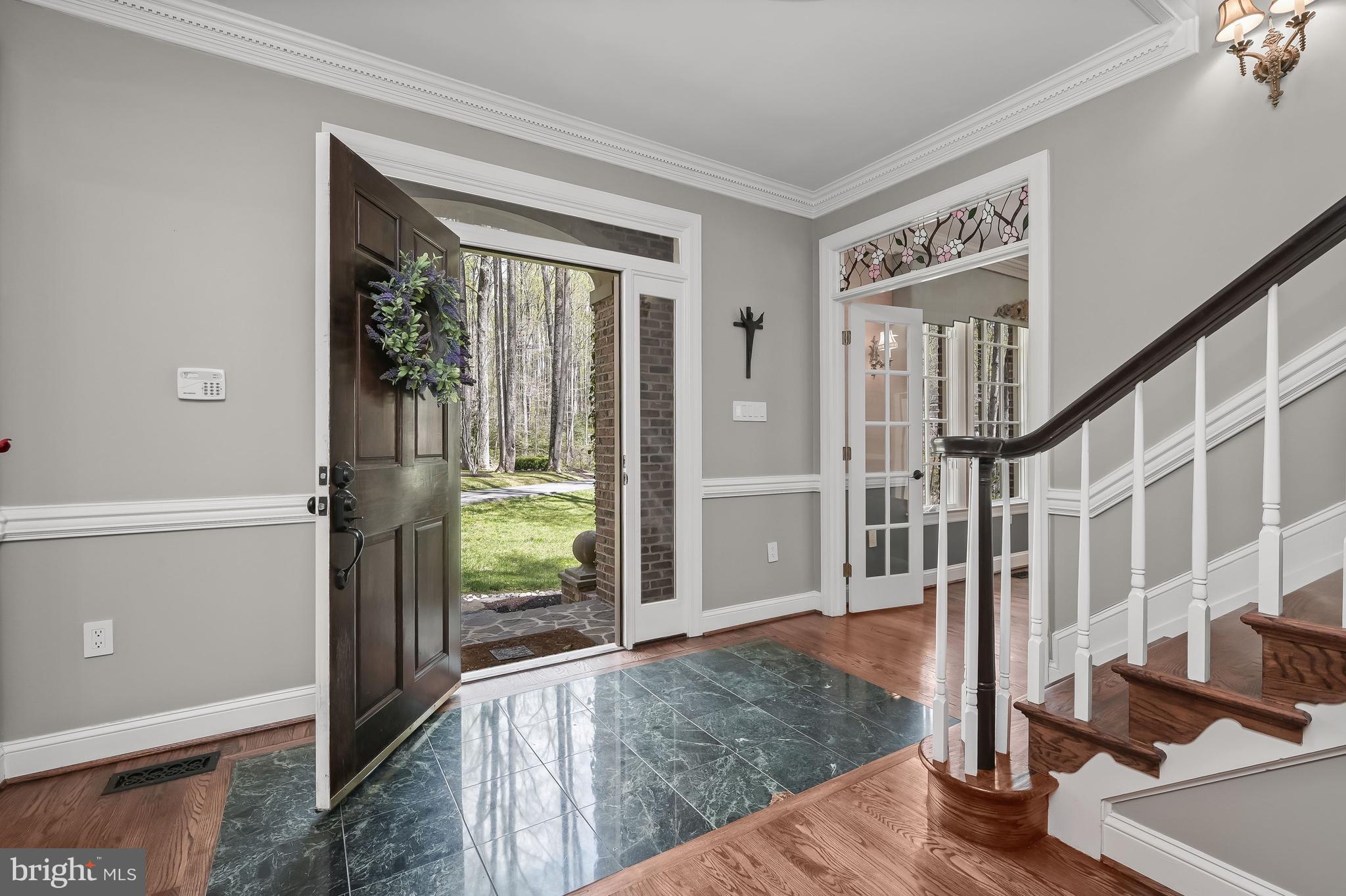 13839 Lakeside Drive Clarksville, MD 21029 - Photo 4 of 94 Foyer