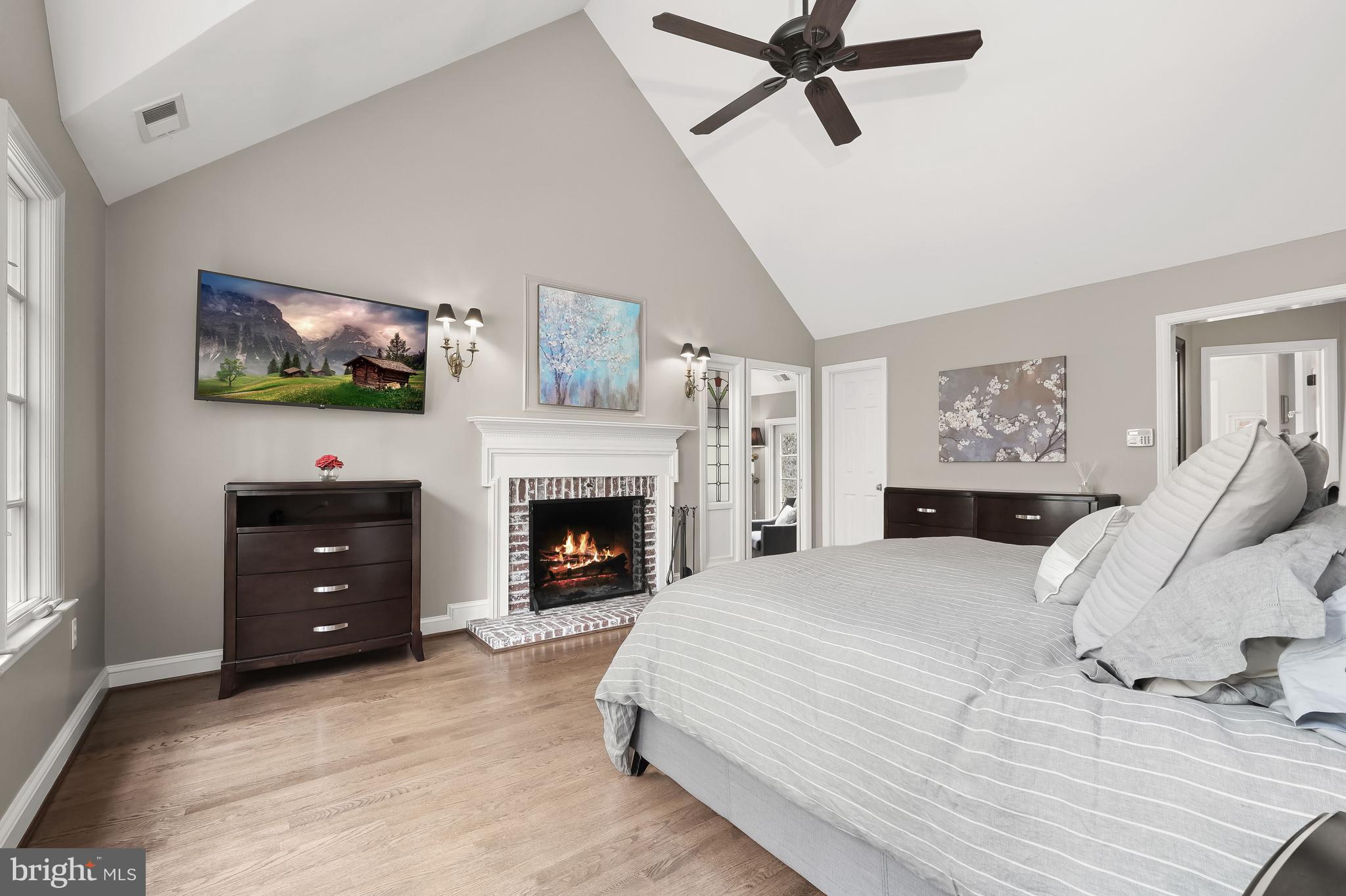 13839 Lakeside Drive Clarksville, MD 21029 - Photo 41 of 94 Primary Bedroom Suite