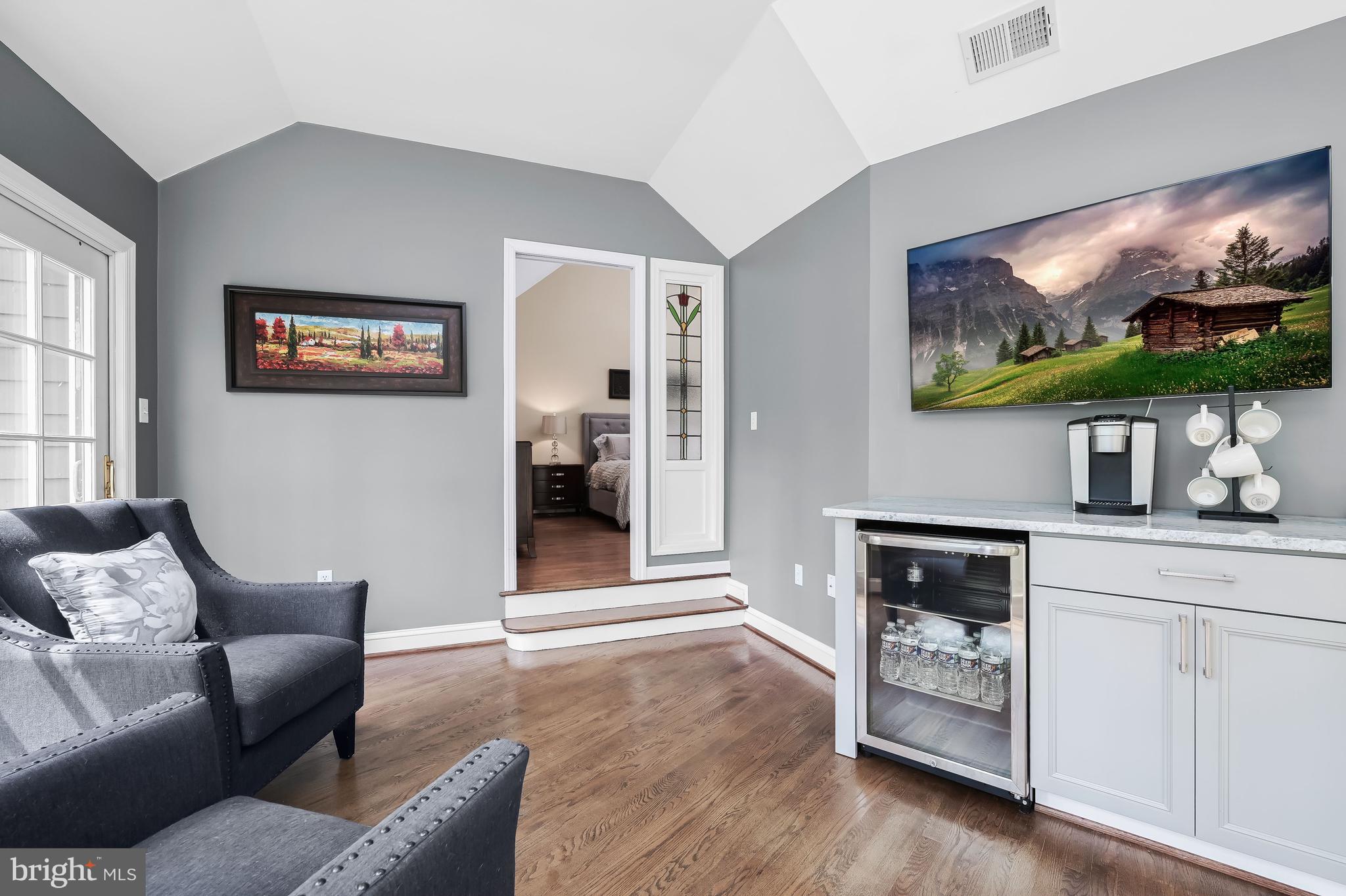 13839 Lakeside Drive Clarksville, MD 21029 - Photo 47 of 94 Primary Bedroom Suite Sitting Room