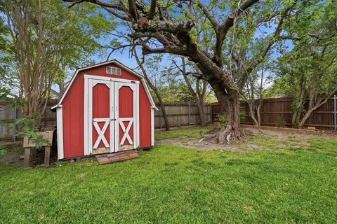 $329,900 | 6408 Welch Avenue, Fort Worth, TX 76133
