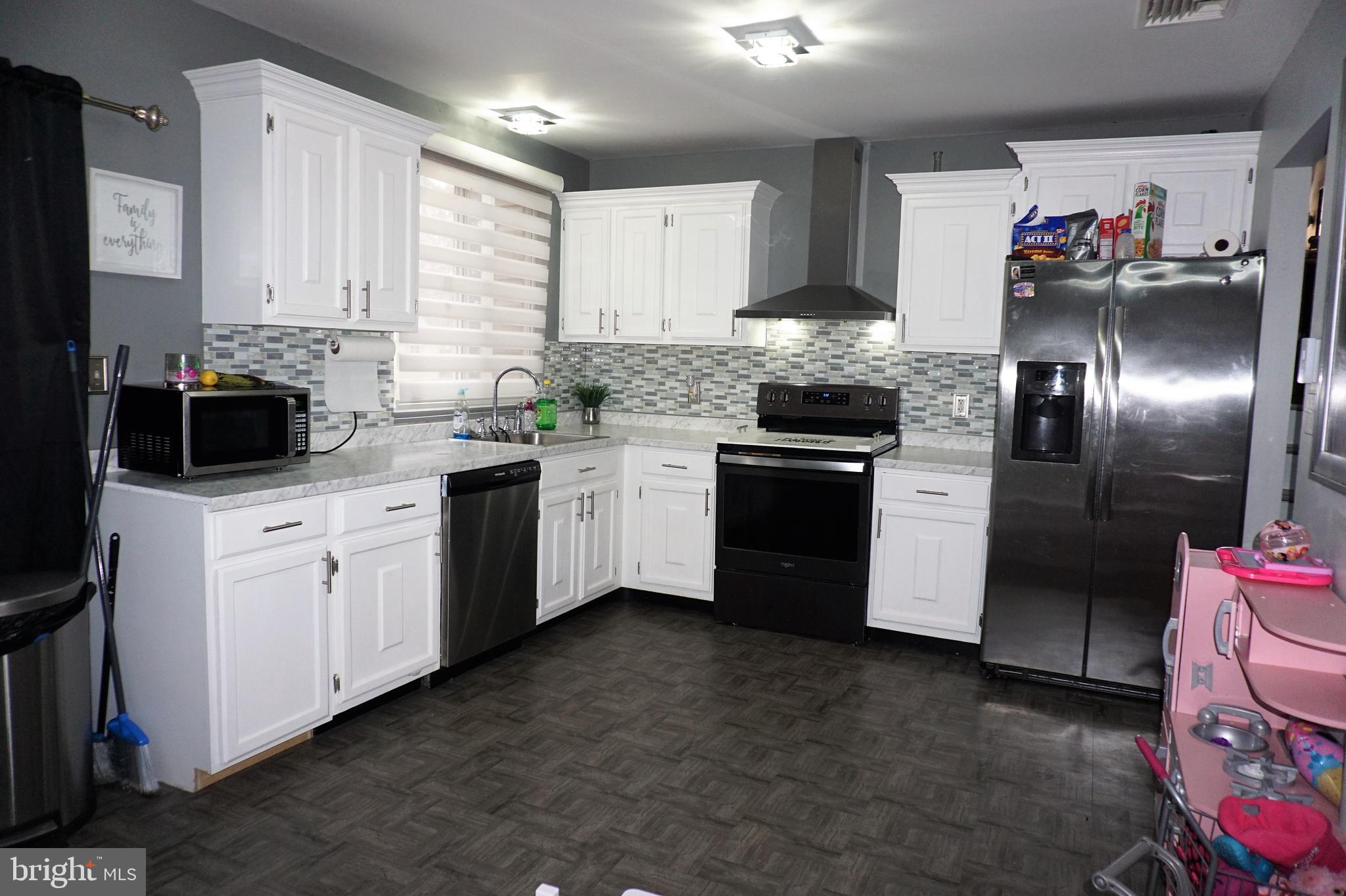 2536 Manor Road York, PA 17408 - Photo 12 of 30