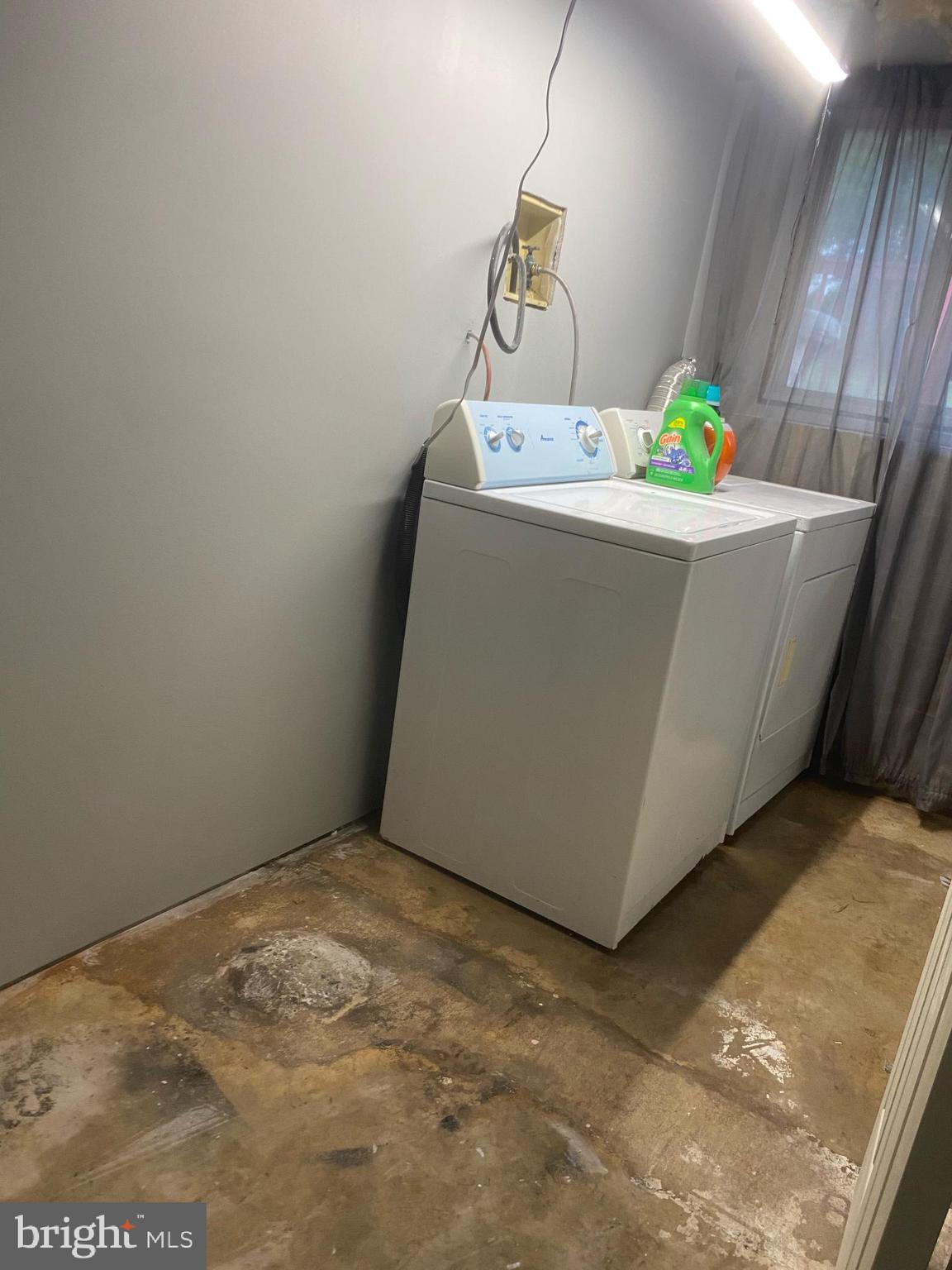 2536 Manor Road York, PA 17408 - Photo 25 of 30 LAUNDRY ROOM