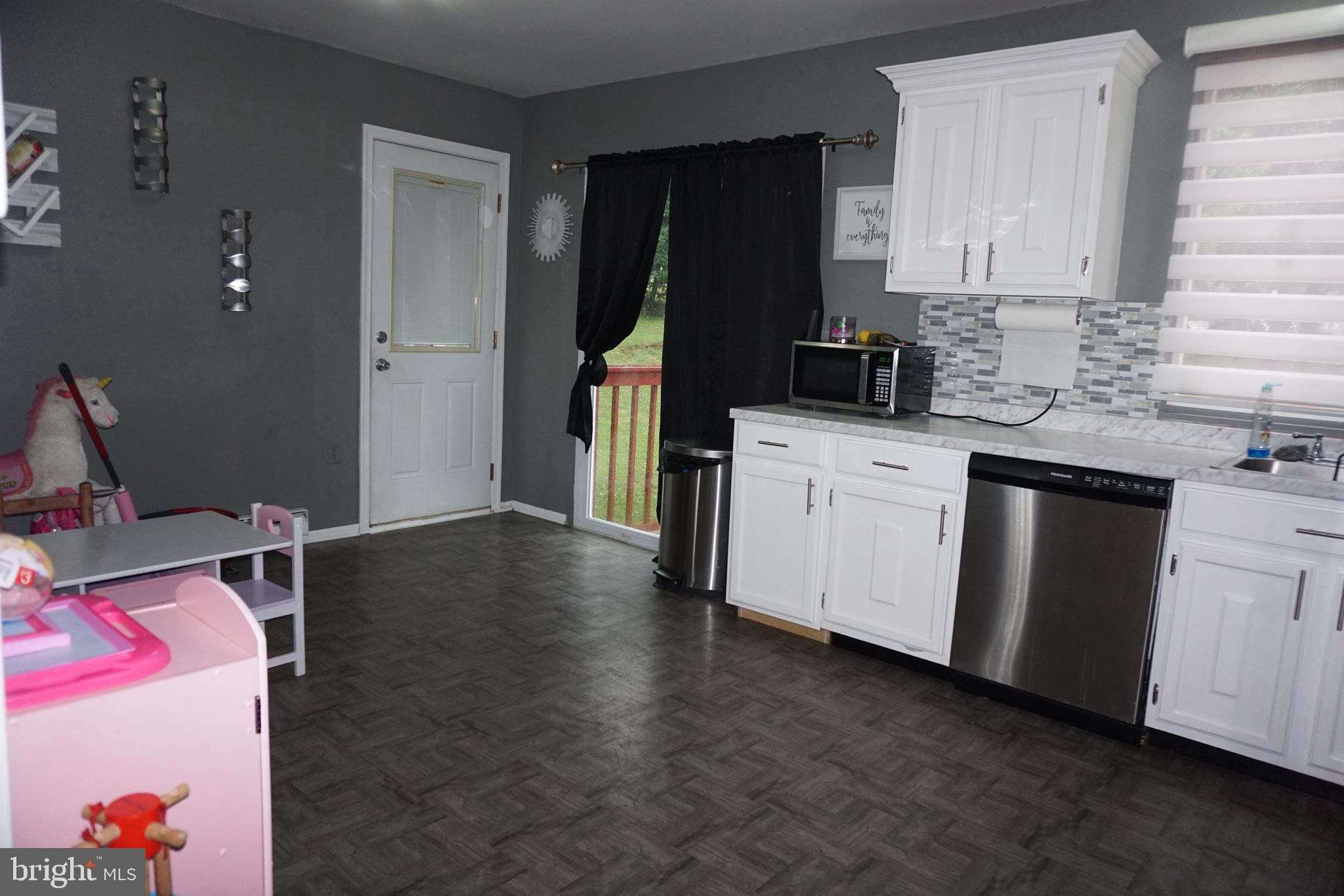 2536 Manor Road York, PA 17408 - Photo 10 of 30