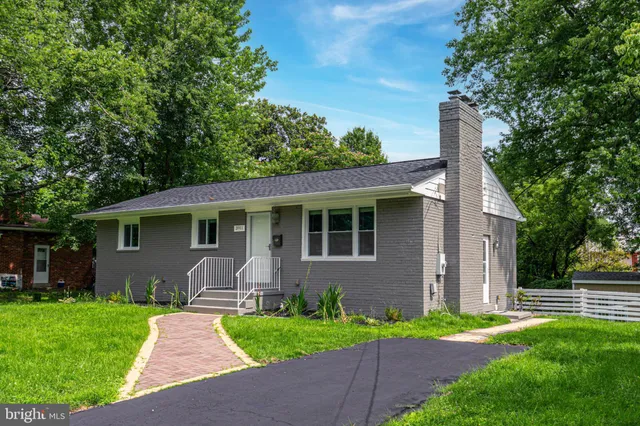 $755,000 | 3911 Egan Drive, Fairfax, VA 22030