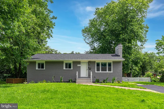 $755,000 | 3911 Egan Drive, Fairfax, VA 22030