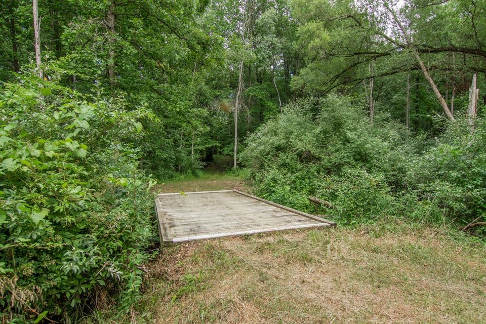 5211 North Geneva Road Coleman, MI 48618 - Photo 38 of 43 1902736-37.JPG