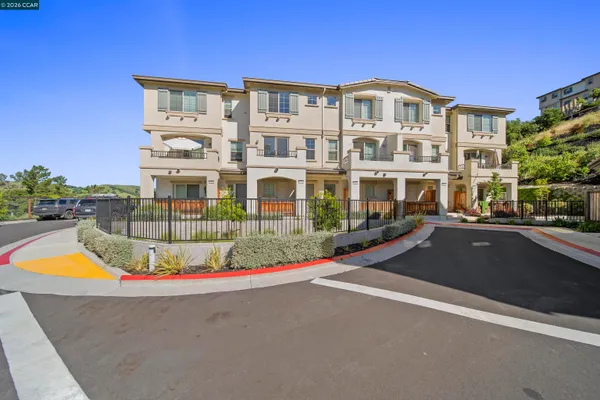 $699,000 | 313 Laurel Knoll Drive, Martinez, CA 94553