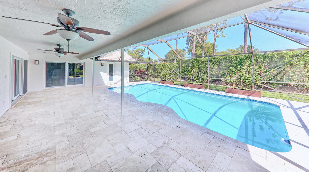 2382 Northwest 38th Street Boca Raton, FL 33431 - Photo 4 of 38 4