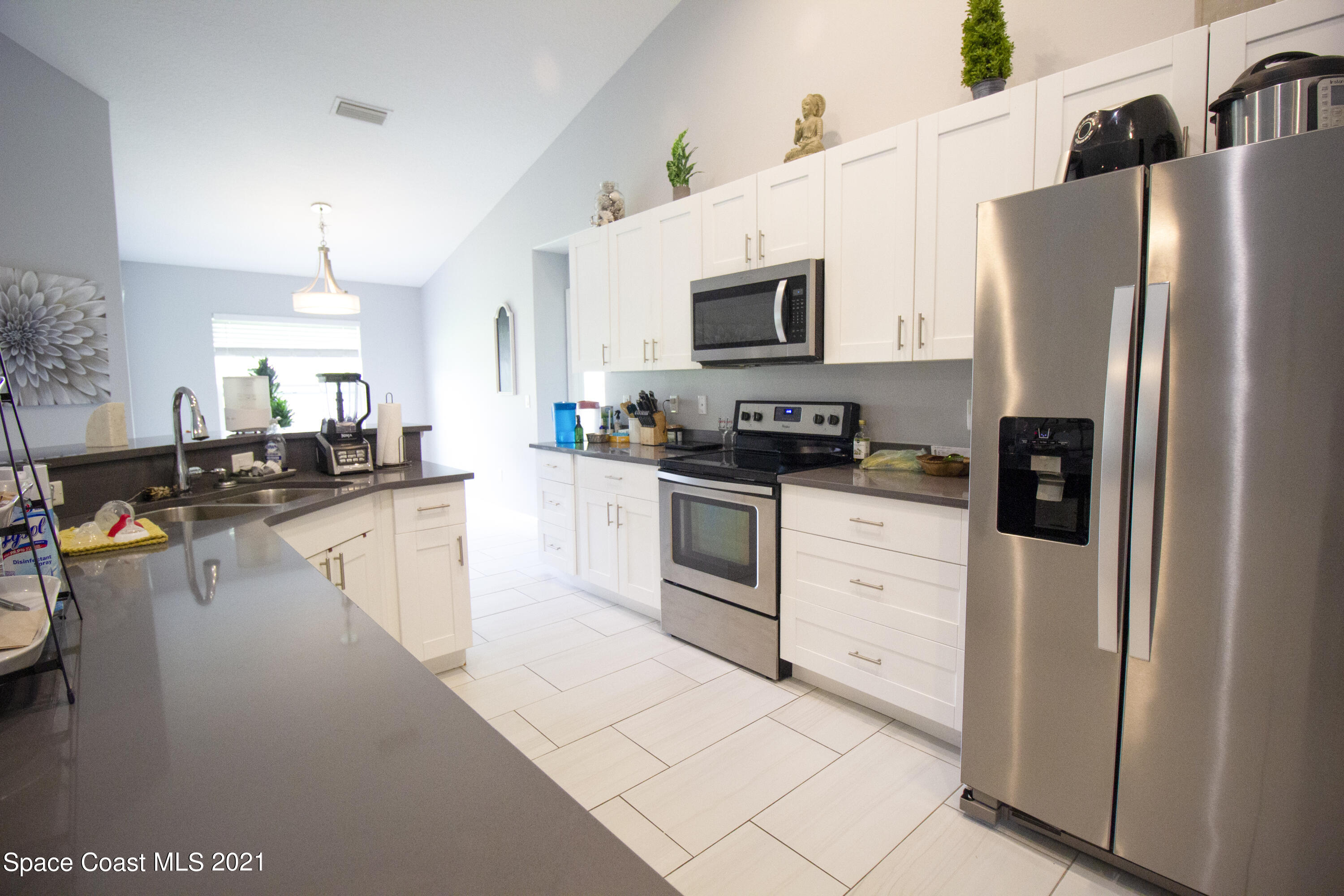 142 Abalone Road Northwest Palm Bay, FL 32907 - Photo 7 of 23 IMG_0360