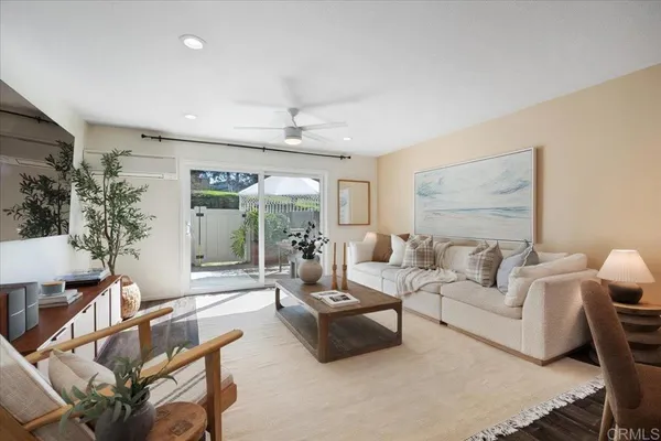 $999,000 | 328 Winsome Place, Encinitas, CA 92024