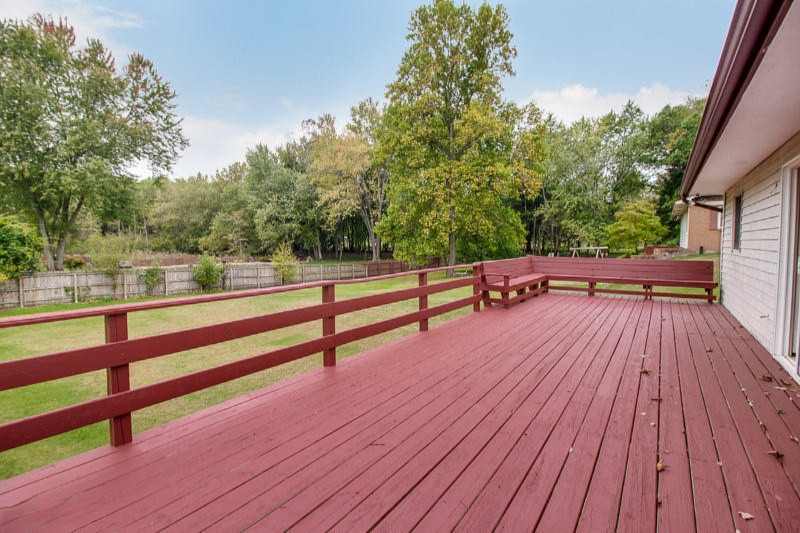 176 Edmonds Road Battle Creek, MI 49017 - Photo 10 of 16 Edmonds deck