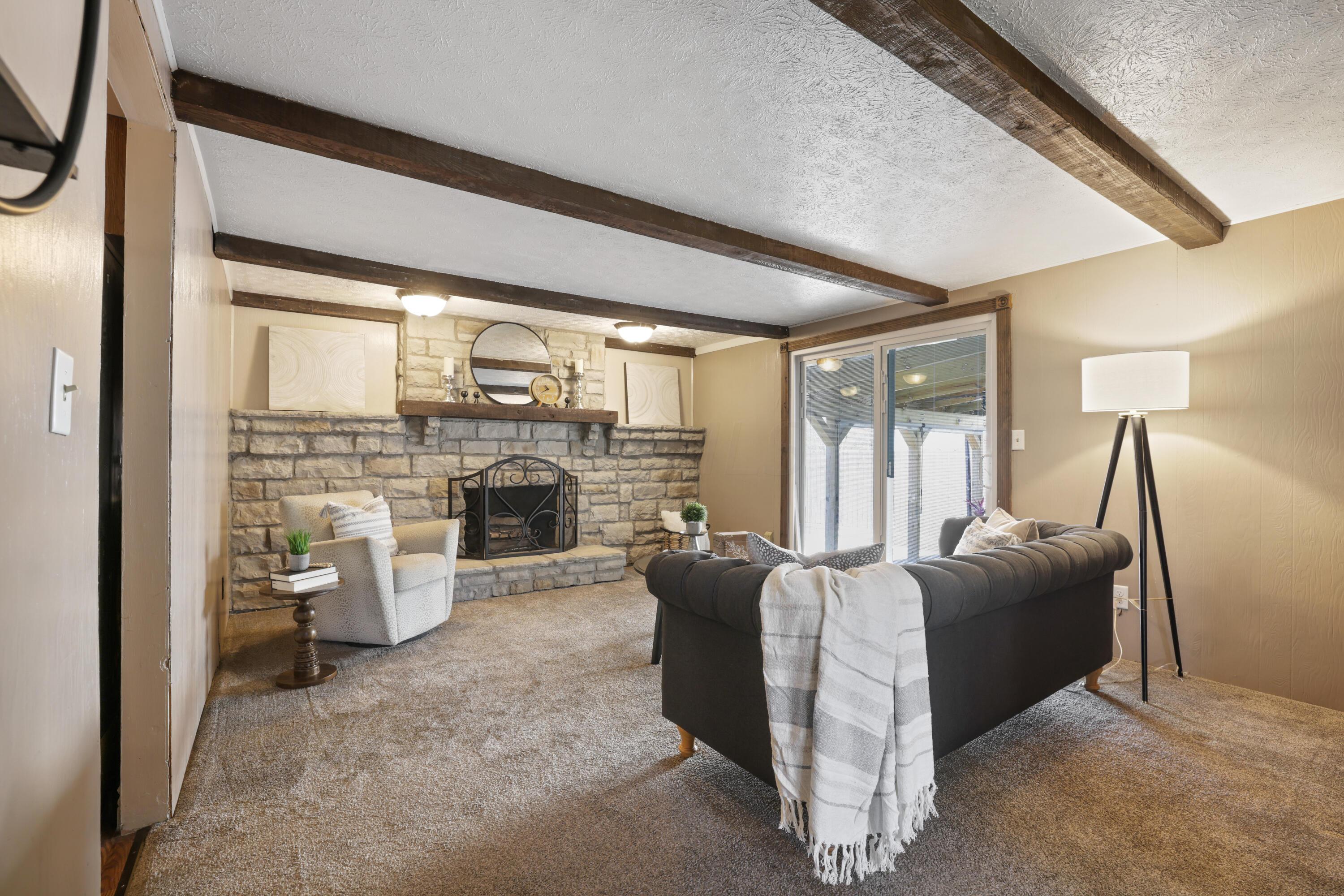 1725 Demorest Road Columbus, OH 43228 - Photo 4 of 75 Family Room