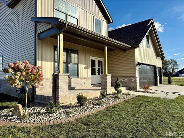 $603,000 | 3020 Mobile Drive, Glen Carbon, IL 62034