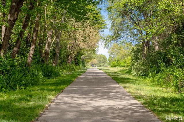 $603,000 | 3020 Mobile Drive, Glen Carbon, IL 62034