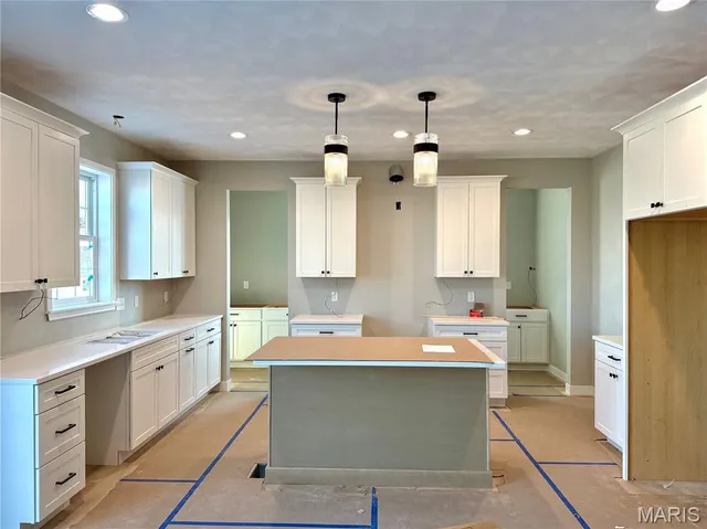 $603,000 | 3020 Mobile Drive, Glen Carbon, IL 62034