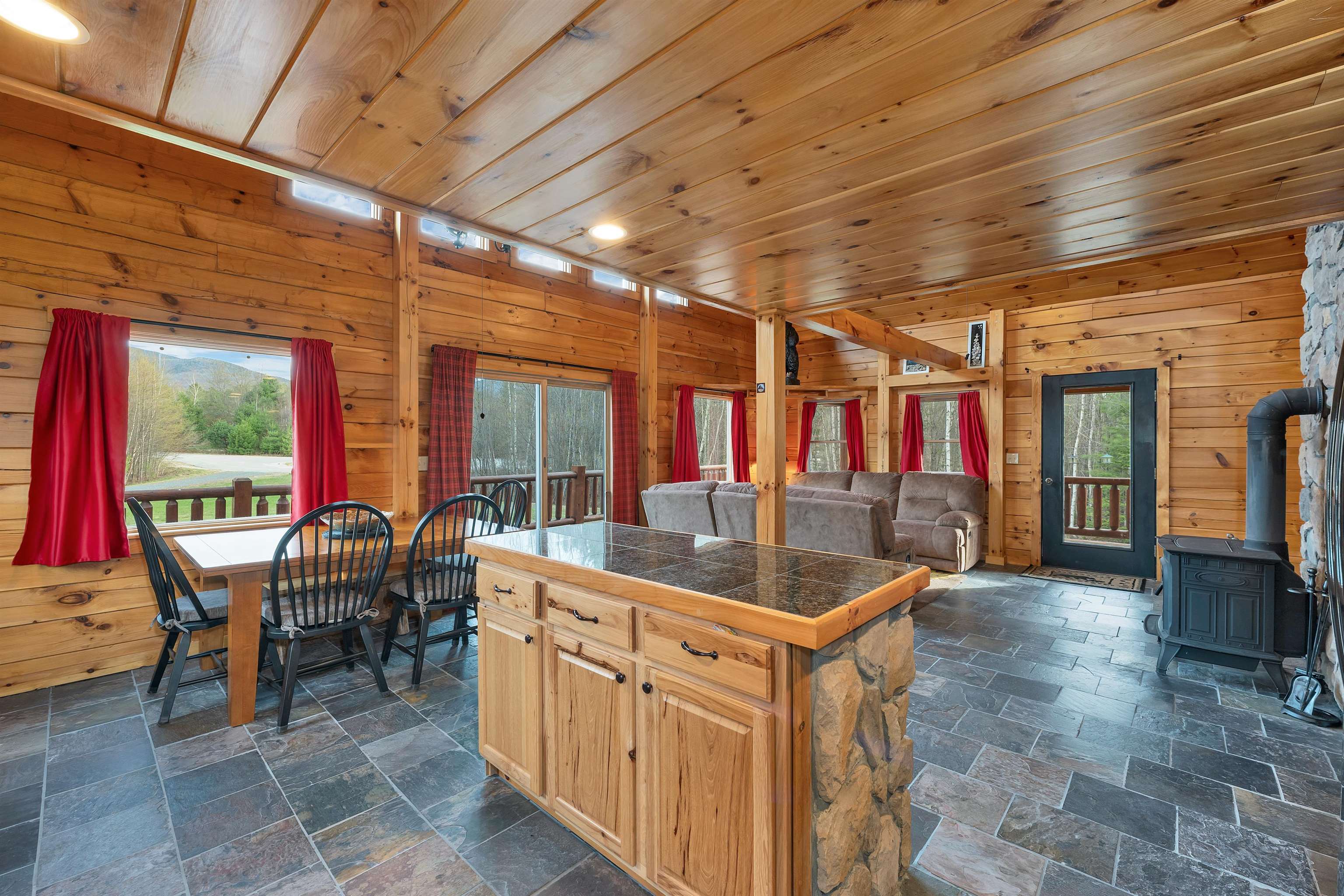 72 Black Bear Road Carroll, NH 03595 - Photo 15 of 57 Gallery Image 15