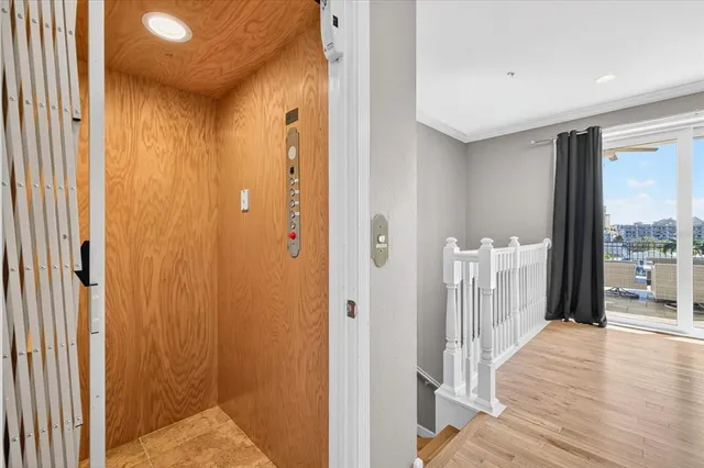 $1,799,900 | 125 Brightwater Drive, Unit 2, Clearwater Beach, FL 33767