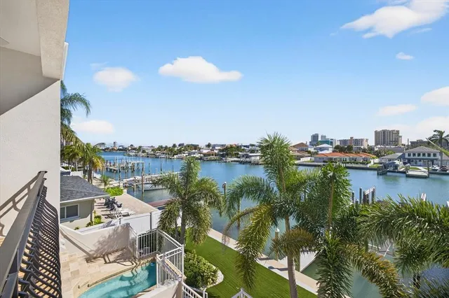 $1,799,900 | 125 Brightwater Drive, Unit 2, Clearwater Beach, FL 33767
